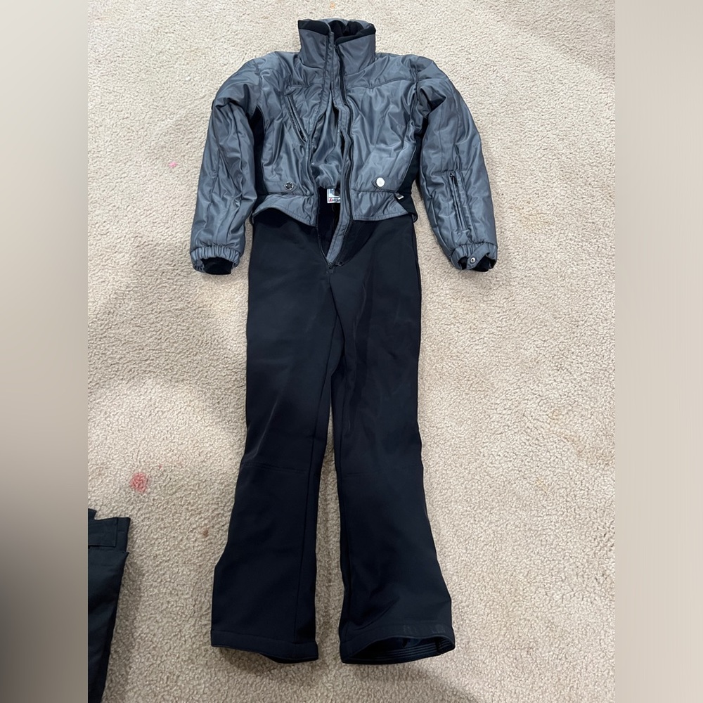 Ski outfit- Girls- size 6- excellent condition